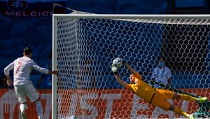 Španieli sa trápia s penaltami. Nepremenili ich už päť za sebou