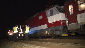 Muž si ľahol na koľajnice pred prichádzajúci rýchlik