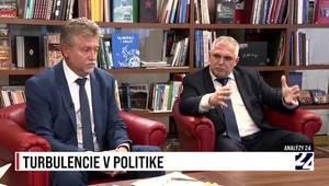 Analýzy 24 o turbulenciách v politike