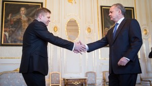 Fico doručil Kiskovi dohodu o vláde, prezident zvolal parlament