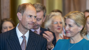 Kráľ Karol III. spravil zásadné rozhodnutie! TOTO mu jeho najmladší brat Edward len tak nezabudne!