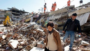 Peklo v Turecku. Zemetrasenie zabilo najmenej 217 ľudí!