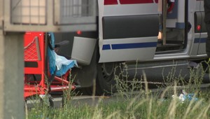 Vážna nehoda na D1: Nákladiak narazil do diaľničnej patroly a pracovníkov NDS