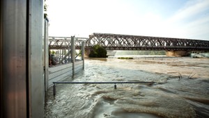 Hazard! Traja muži skočili do rozvodneného Dunaja v Bratislave