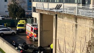 Dráma na hraničnom priechode: Vodič prerazil zábradlie a zrútil sa dole