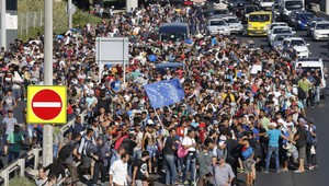 Slovensko má prijať 1502 utečencov, Fico to odmieta