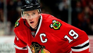 Toews (25) najlepšie brániacim útočníkom NHL, MacLean trénerom