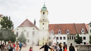 Počet obyvateľov Slovenska klesol štvrtý rok po sebe, dôvodom je nízka pôrodnosť