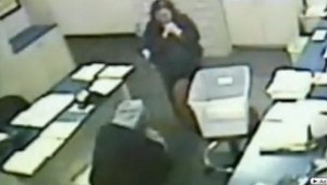 Bankový lupič sa pred útekom modlil