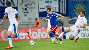 Gréci vydreli výhru vo Vaduze, pobaltský duel pre Lotyšov