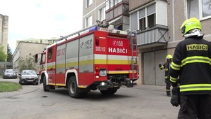 Obyvateľov vystrašilo syčanie, z bytovky vybiehali von. Robotníci omylom prevŕtali plynové potrubie