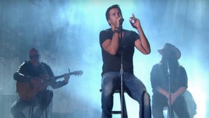 Známemu spevákovi zomrela len šesťmesačná neter