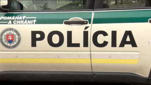 Trom obvineným mužom z lúpeže hrozí trest odňatia slobody