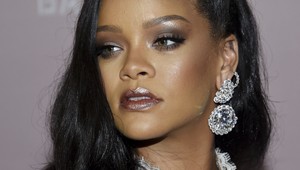 Koniec skrývania: Rihanna po 7 mesiacoch konečne ukázala rozkošného syna!