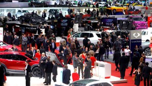 Naše automobilky si veria. Naďalej robíme zaujímavé autá