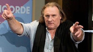 Gérard Depardieu je hosťom na oslavách založenia KĽDR. Novinárom sa vyhýba