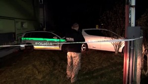 Bez vodičského preukazu unikal policajtom. Tí ho potom postrelili