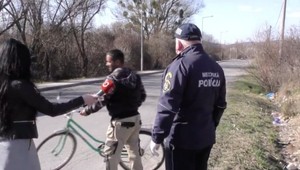 V osade pri Humennom platia tvrdé pravidlá. Obyvatelia nesmú bez rúška ani na krok