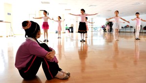 Učiteľ (28) z Prešova si sex so žiačkami (12, 14) nakrúcal