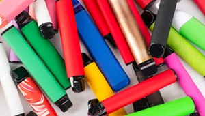 Štát chce chrániť deti pred nikotínom. Končia jednorazové elektronické cigarety a sladké príchute