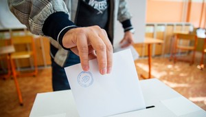 Európsky parlament chce, aby sme mohli voliť aj zo zahraničia