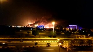 Obavy zo zdražovania ropy po útoku dronov. Saudská Arábia prišla o polovicu dennej produkcie