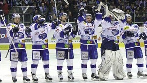 Kometa vo finále! Brno aj gólmi Slovákov deklasovalo Plzeň