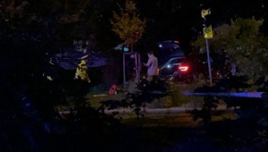 Opitý šofér vrazil do zastávky MHD v Bratislave. Zabil najmenej štyroch ľudí, viacerí sú ťažko ranení