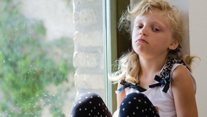 Všimli ste si, že puberta u dievčat začína stále skôr? Odborníci zistili, prečo je to tak