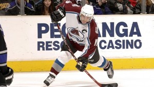 Joe Sakic sa stal generálnym manažérom Colorada Avalanche