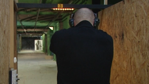 Blíži sa koniec platnosti tisícok zbrojných preukazov. Čo sa stane, ak zmeškáte termín obnovy?