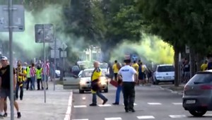 Stovky policajtov v nasadení. Po bratislavskom incidente sa fanúšikovia futbalu presunuli do ďalších slovenských miest