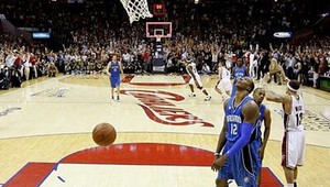 Sen basketbalistu - trojka v poslednej sekunde zariadila víťazstvo vo finále