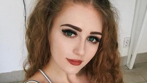 Má krásnu tvár, ale muži sa jej boja: Keď ju uvidíte od krku nižšie, pochopíte dôvod