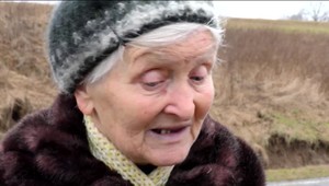 Dráma na cintoríne. Na 78-ročnú dôchodkyňu zaútočil veľký pes