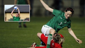 Dynamit v ruke! Mladá futbalistka hádže čertovsky dlhé auty