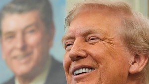 Svet zaplavili špekulácie o smrti Trumpa. Biden zmizol na mesiace a nikto nič nepovedal, bráni sa prezident