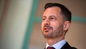 Premiér Eduard Heger pred rokovaním o budúcnosti vlády vyzýva na spoluprácu