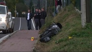 Policajti prenasledovali motorkára až z Poľska! A u nás havaroval...