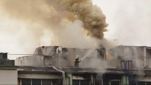 V Bystrici horí! Obrovské plamene zachvátili tunajšiu firmu