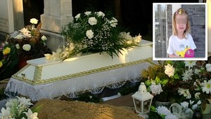 Pochovali dievčatko (†5), ktoré zomrelo pri náraze hasiča (†32)