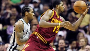 NBA: Popovich stratil hlavu, Utah bojuje o play-off