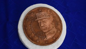 FOTO: K 100. výročiu úmrtia Milana Rastislava Štefánika v Košariskách predávali vzácne mince