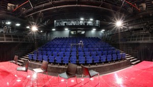 Deprimovaní diváci v SND: Zo života ľudstva