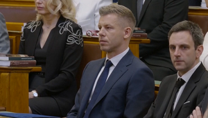 Nebudem vládnuť, ale slúžiť povedal vo svojom prejave nový maďarský premiér Péter Magyar