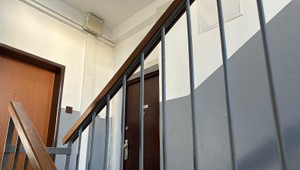 Mohlo sa to skončiť tragicky. Po hádke žena bodla manžela do hrudníka