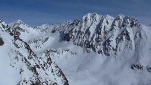 Krutá zima pre kamzíky, lesníci sa boja jarného sčítania