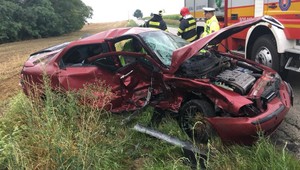 Vážna nehoda áut pri Pezinku. Na mieste zasahoval aj vrtuľník