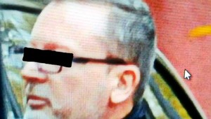 Lališ nemôže komunikovať s rodinou, v cele bude sám