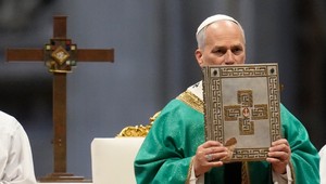 Pápež Lev XIV. skritizoval vlády za nečinnosť v boji proti klimatickým zmenám